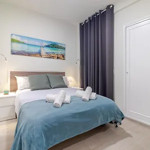 https://cozy-family-beach-house.in-canary-islands.com
